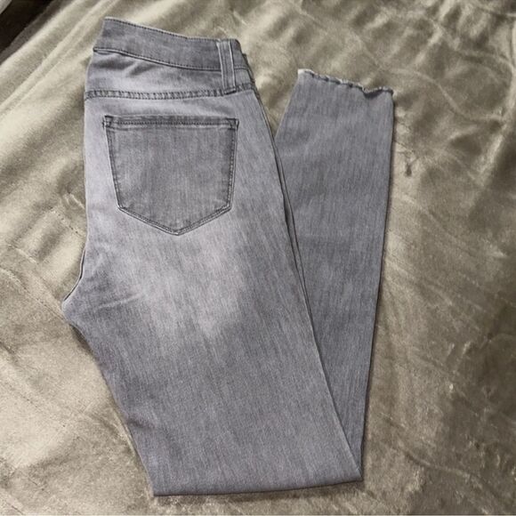 LC 10 Vintage Wash Gray Super Skinny Stretch Raw Hem Crop Denim Jeans - Picture 5 of 14